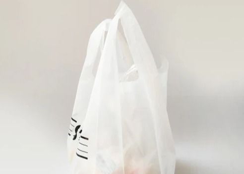 T-shirts en plastique blanc Sacs de magasinage