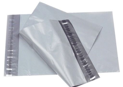 Enveloppes à l'épreuve de l'eau