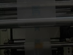 Films d'emballage de palettes en PE rétrécissants transparents de grande taille en rouleau de 50 μM